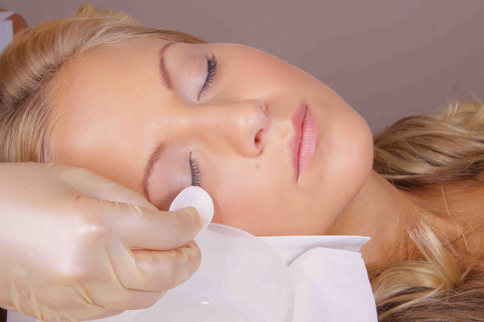 JAK FUNGUJE BARVENÍ ŘAS? (10) JAK FUNGUJE BARVENÍ ŘAS? (10)