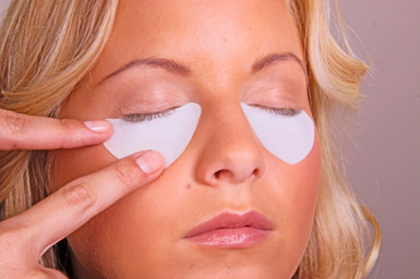 Wimpernfärben mit Binacil Anleitung - Schritt 4 Wimpernfärben mit Binacil Anleitung - Schritt 4